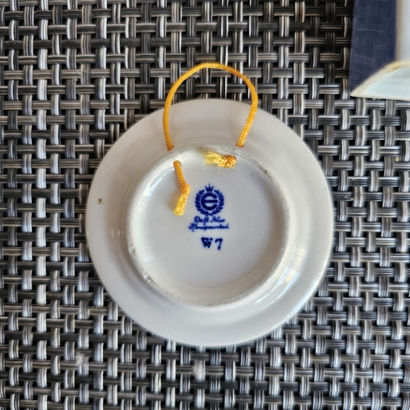 Vintage Delft Windmill Miniature Plate 3" Holland W7 2 sets S&P shakers - Picture 12 of 14